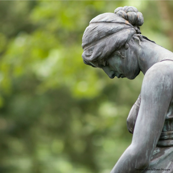 grief-grieving-memorial statue