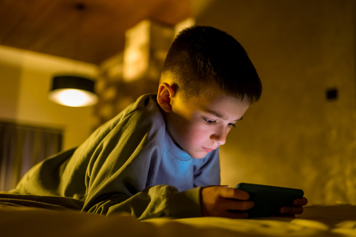 Child playing Roblox